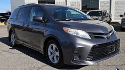 2020 Toyota Sienna LE Auto Access Seat