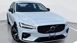 2024 Volvo S60 B5 Core Dark Theme